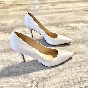 Nine West - White Pumps